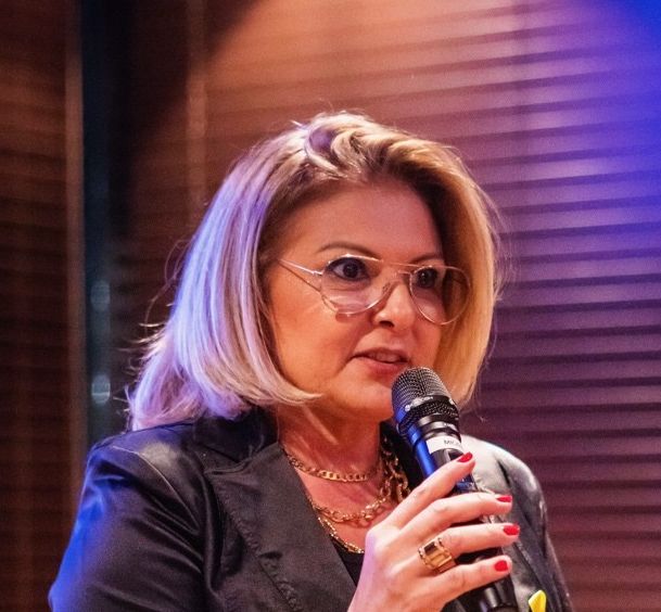 Simone Casas